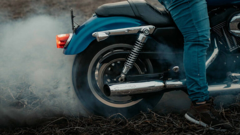 🏍️Cambios obligatorios en frenos y llantas para motos nuevas: Adiós Llantas pajarito Tu vida Vale Más
