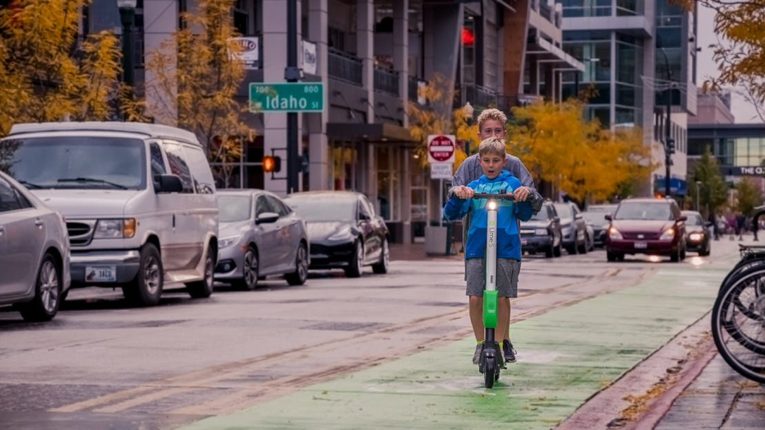 🚲🛴⚡Ley 2486 de 2025: Todo lo que debes saber sobre patinetas y bicicletas eléctricas y mucho más